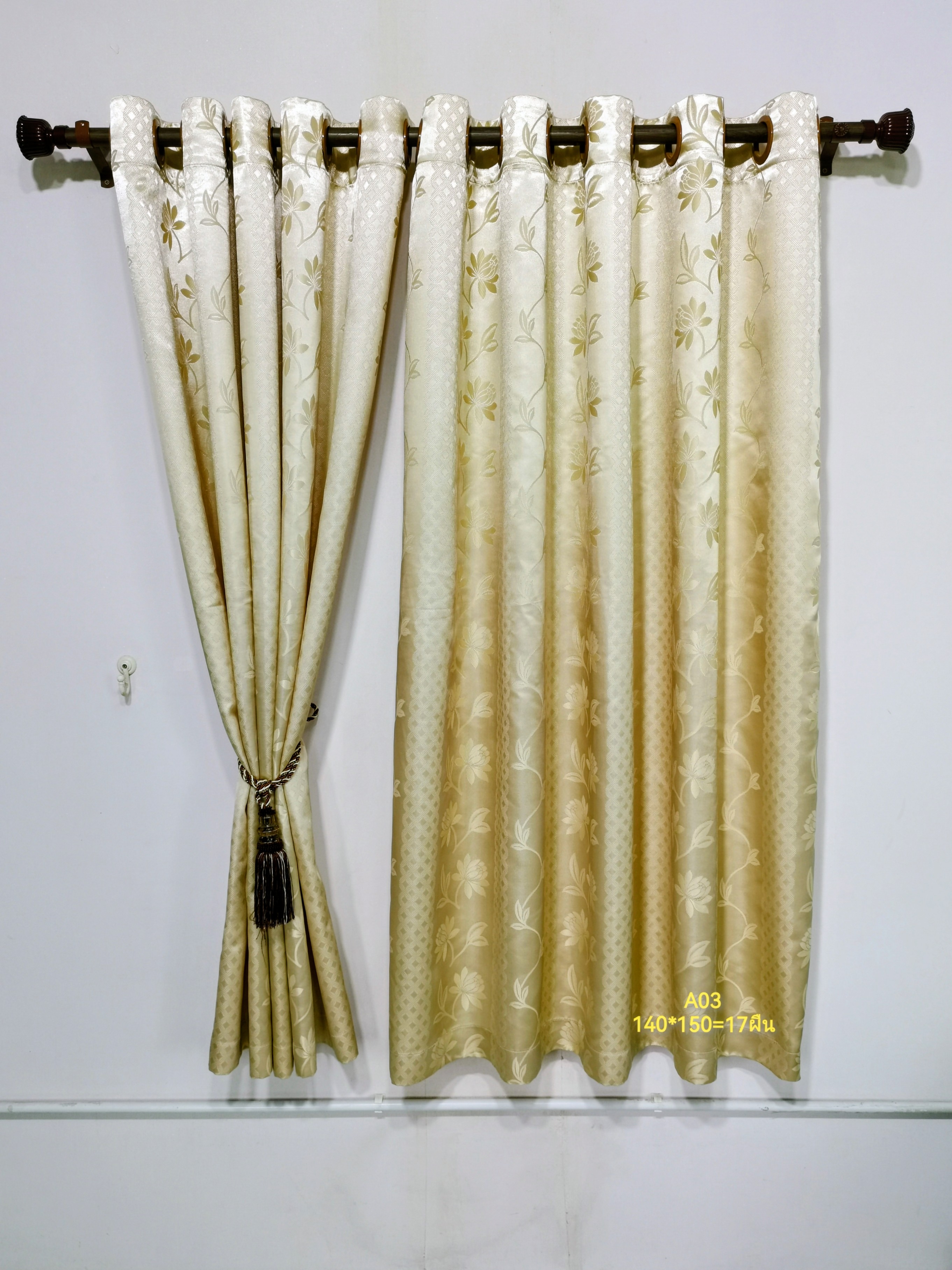 ม่านสำเร็จ กรองแสง199