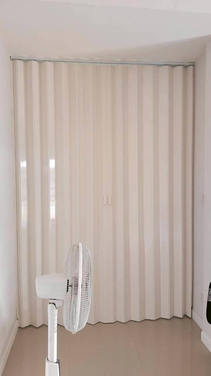 ฉากกั้นห้อง PVC แบบทึบ