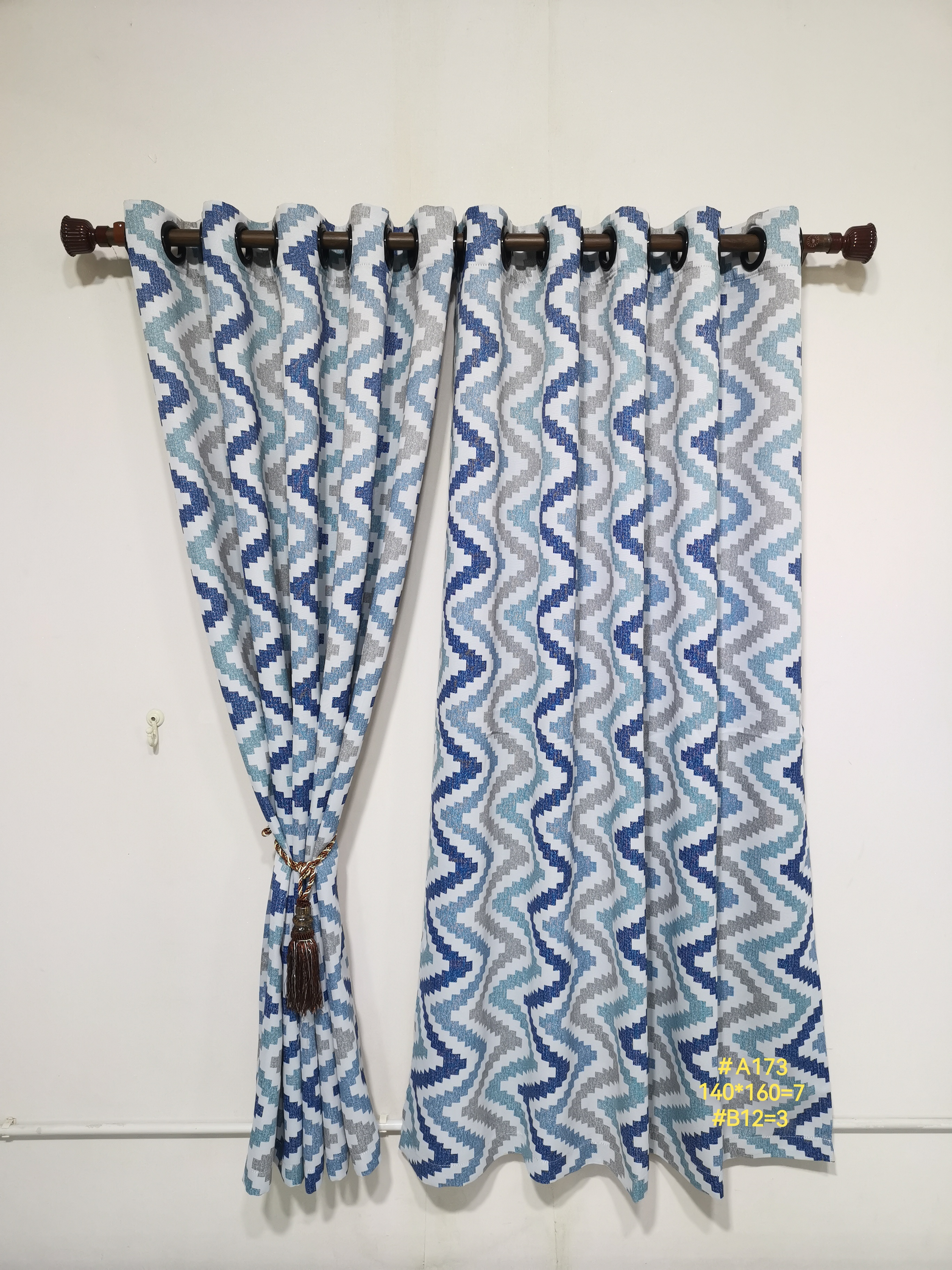 ม่านสำเร็จ กรองแสงลายสีสัน199 thumb 3