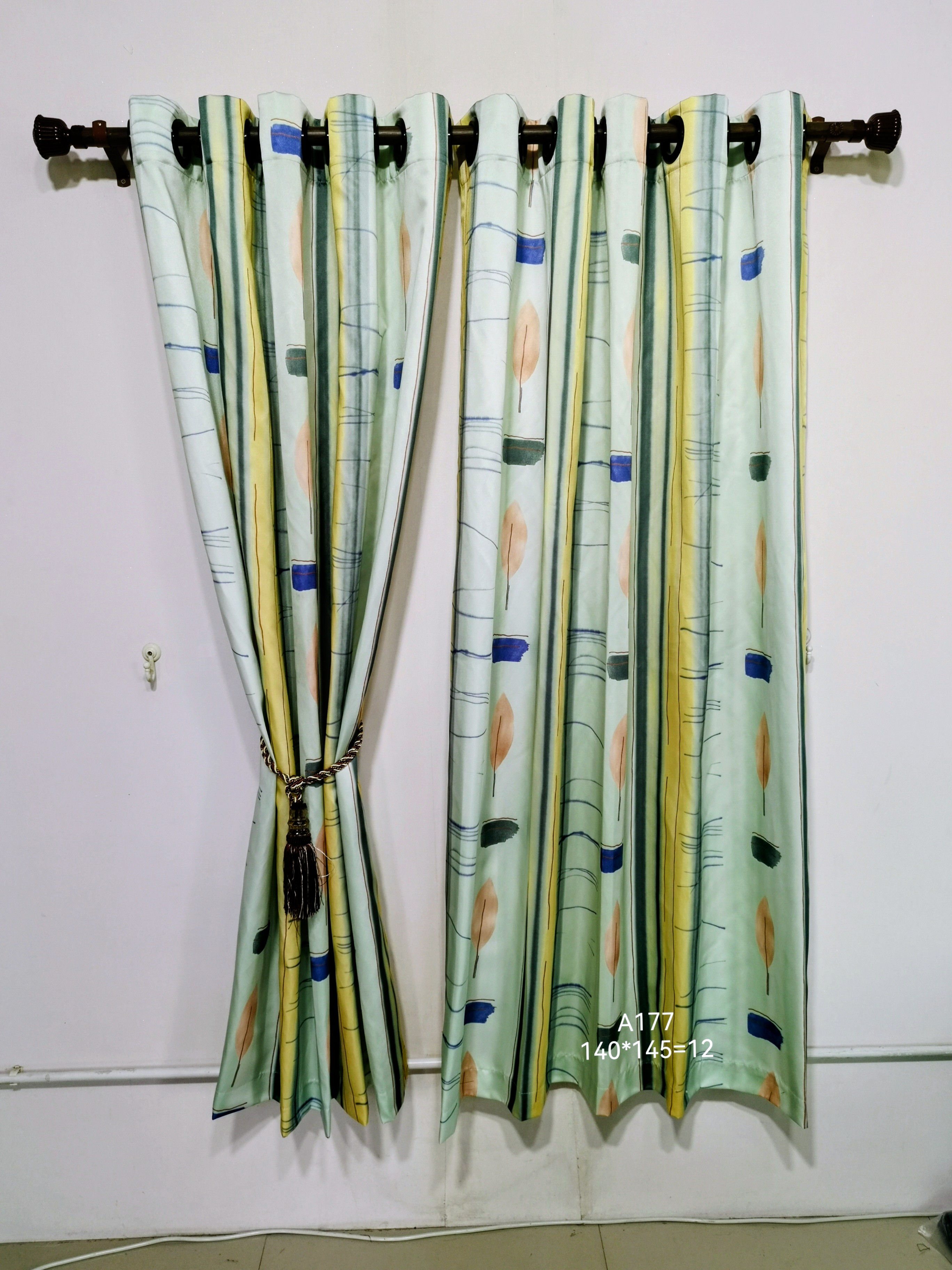 ม่านสำเร็จ กรองแสง199 thumb 2